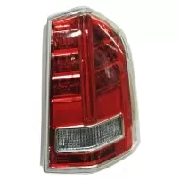 Farol Derecho Para Chrysler 300