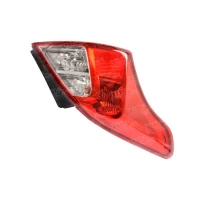 Farol Trasero Para Nissan Versa