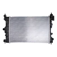 Radiador De Agua Para Chevrolet Sonic 2012-2016 1.6  Lxt/1.6