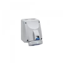 tom.sob.3p+t 32a/220v ip67 legrand ref 555455