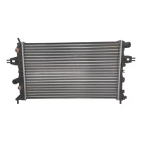 Radiador De Agua Para Chevrolet Astra 1999 1.8   2.0