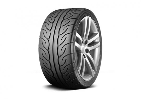 Neumatico 225/35 r19 yokohama ad08-r 88w