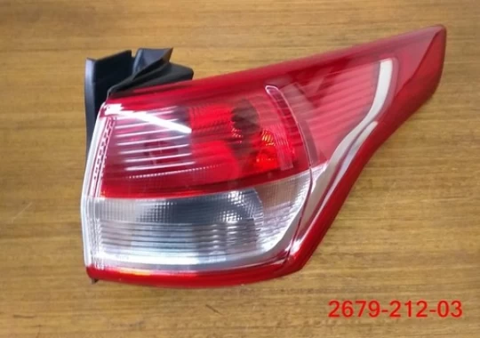Farol Derecho Para FORD ESCAPE