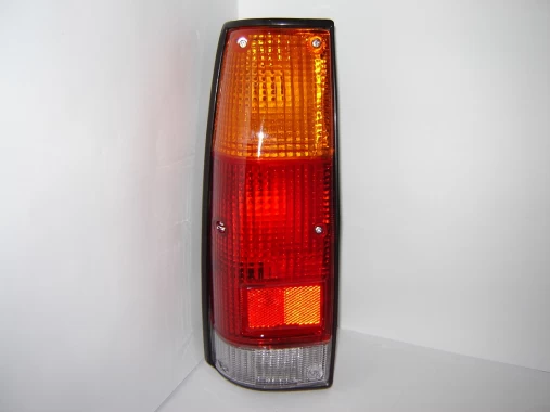 Farol Derecho Para CHEVROLET LUV