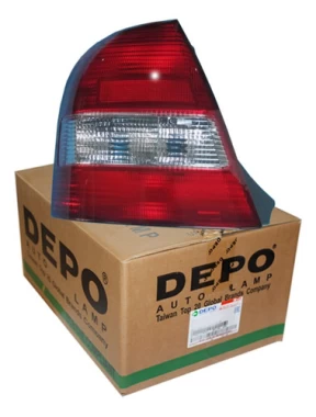 Farol Trasero Izquierdo Para  Mazda 323 1999 2003