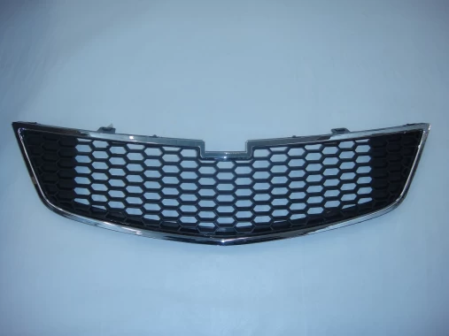 Mascara inferior para chevrolet spark gt 2010