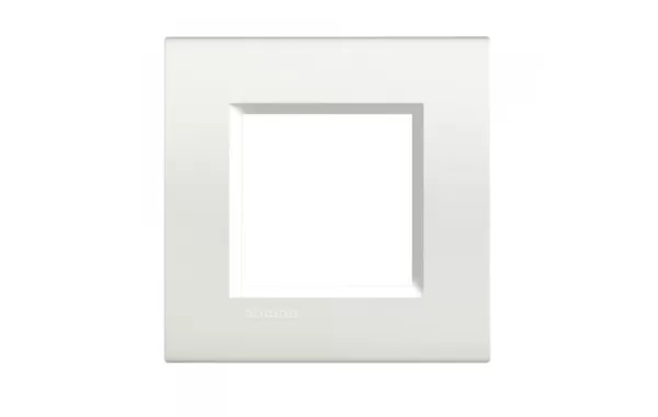 Placa 2p Color Blanca Rectangular Living Light Bticino Ref Lna4802bi