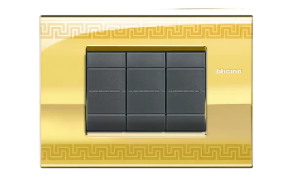 Placa Air 3 Modulos. Color Griega Modelo Living Light Bticino Cod Ref Lnc4803gk