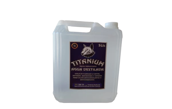 Líquidos Refrigerantes Agua Destilada (TITANIUM) 5L
