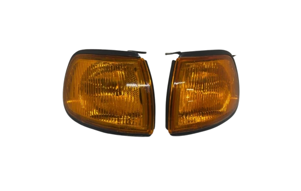 Farol De Punta Derecho Para NISSAN V16 1993-1999 1.6 GA16DE Farol De Punta Derecho Para NISSAN V16 1993-1999 1.6 GA16DE