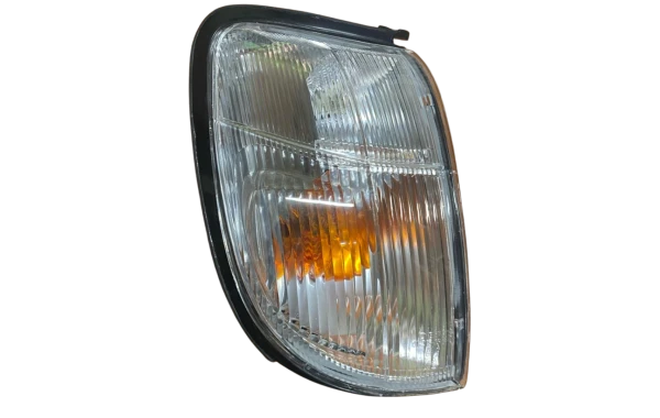 Farol Punta Derecho Para NISSAN TERRANO 1998-2001 2.7 TD27 Farol Punta Derecho Para NISSAN TERRANO 1998-2001 2.7 TD27