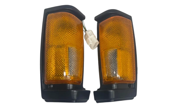 Farol Punta Ambos Para NISSAN TERRANO 1988-1992 2.4 Farol Punta Ambos Para NISSAN TERRANO 1988-1992 2.4