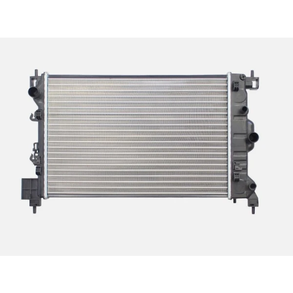 Radiador De Agua Para Chevrolet Sonic 2011 1.6